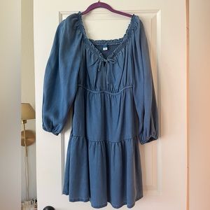 Old Navy Tiered Chambray Balloon Sleeve Dress